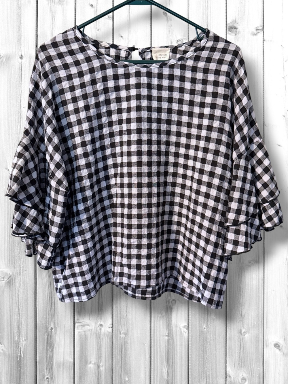 🌼Caution To The Wind Black & White Gingham Ruffle-Sleeve Top